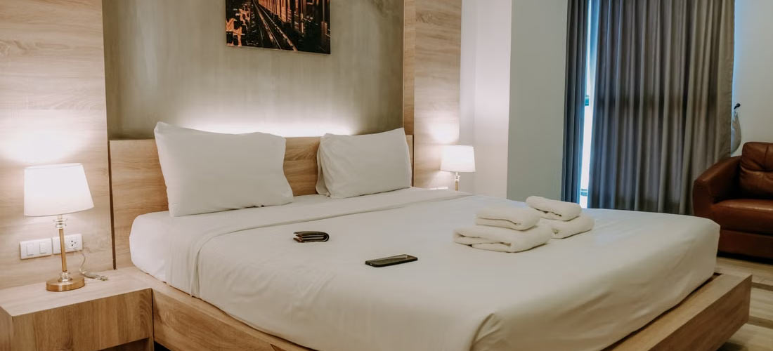 Outcall b2b massage service in hotel